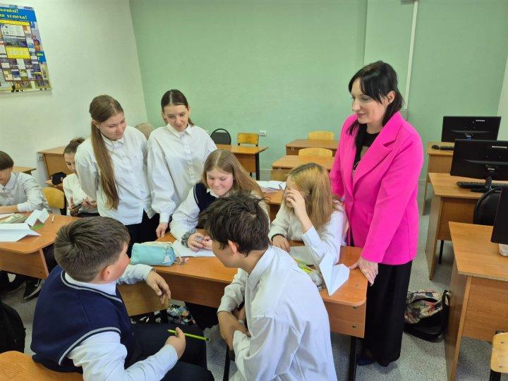 Достық және Құрмет: салауатты қарым-қатынас негіздері "тақырыбында әңгімелер циклі